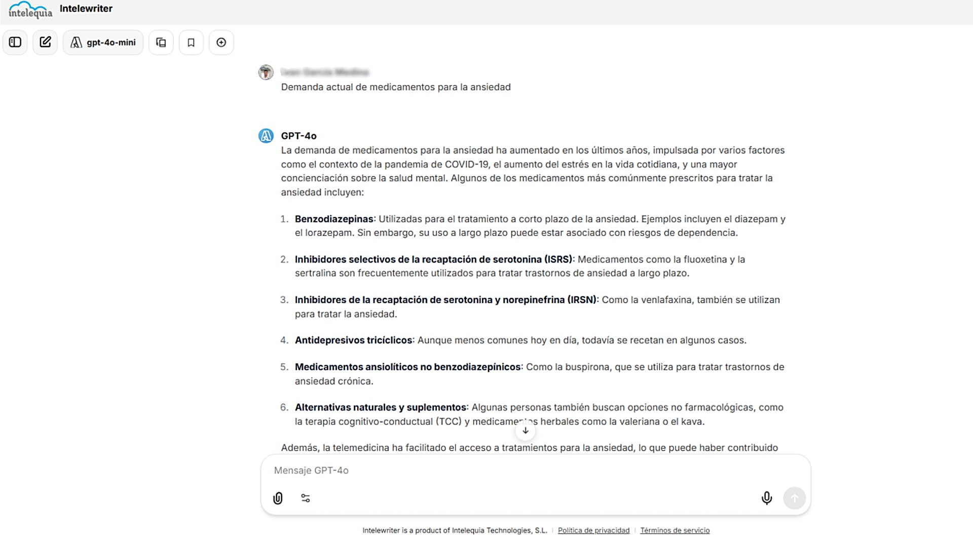 Interfaz de IA Intelewriter con una pregunta de salud y farmacéutica